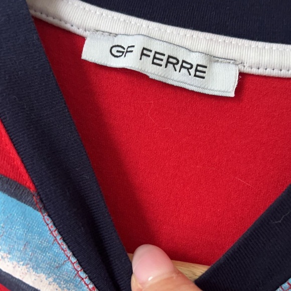 Gianfranco Ferre Boys T-shirt size 9/10 great condition - Picture 3 of 4